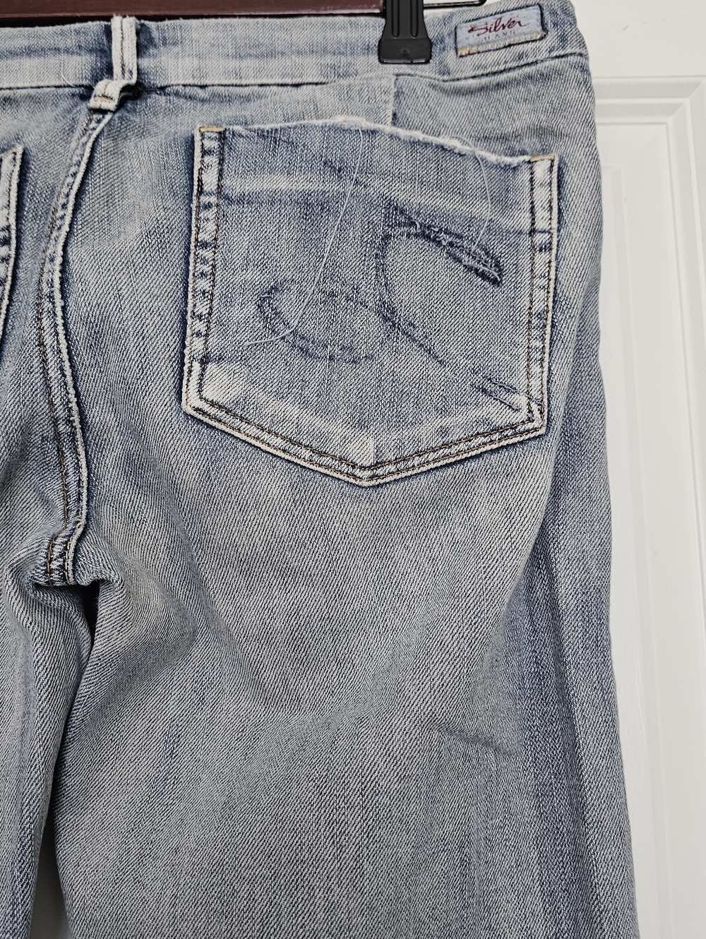 Silver Jeans Co. Suki Bootcut Jeans Women’s Light Wash Distressed Low Rise - Picture 6 of 11